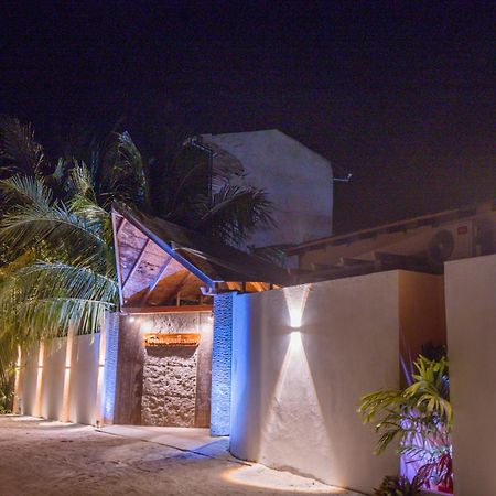 Tranquil Thoddoo Hotel Exterior photo